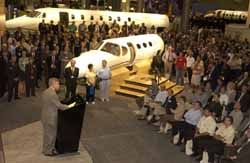 Cessna Announcement with Mustang Mockup (48 Kb)
