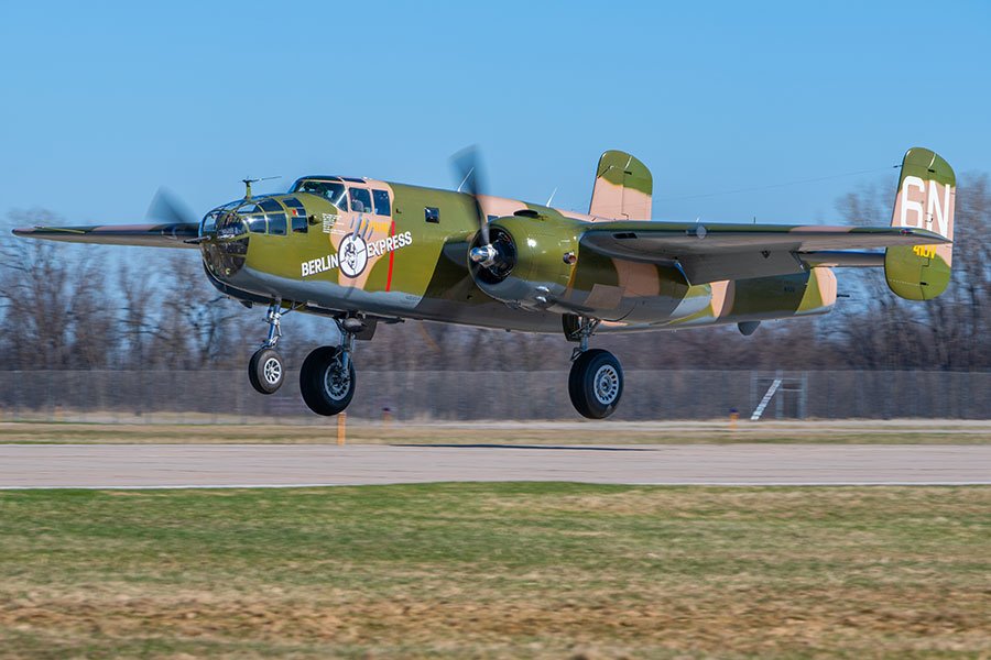 Eaa B 25 Flies Again After Two Decades