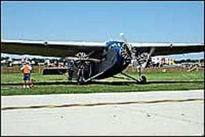 Parking a Ford Tri-motor